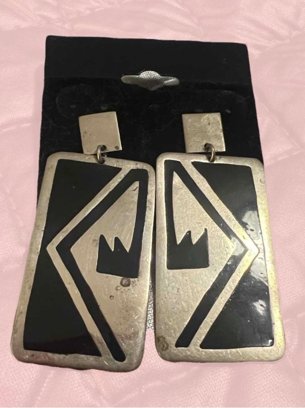 Vintage 80s Mexican Sterling Silver/Black Enamel Earrings #westerncore #aztec